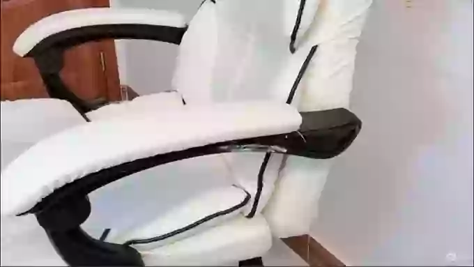 MissTINA_