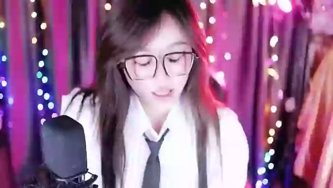 charming_NaNa21