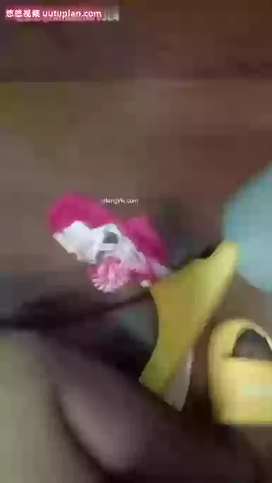 小妲己-漂亮女老师