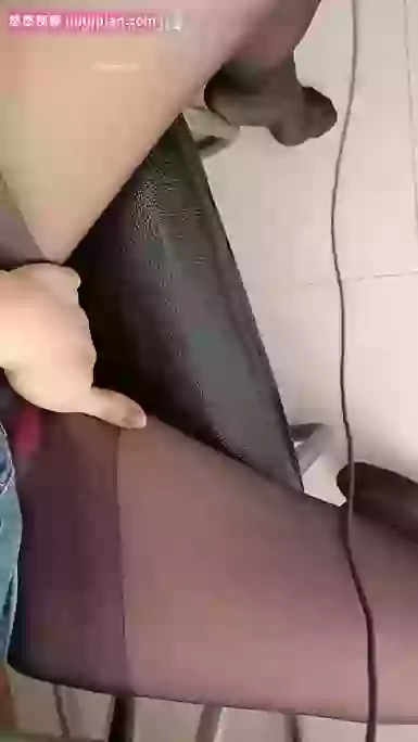 小妲己-漂亮女老师
