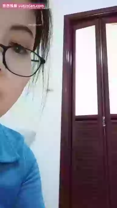 小妲己-漂亮女老师