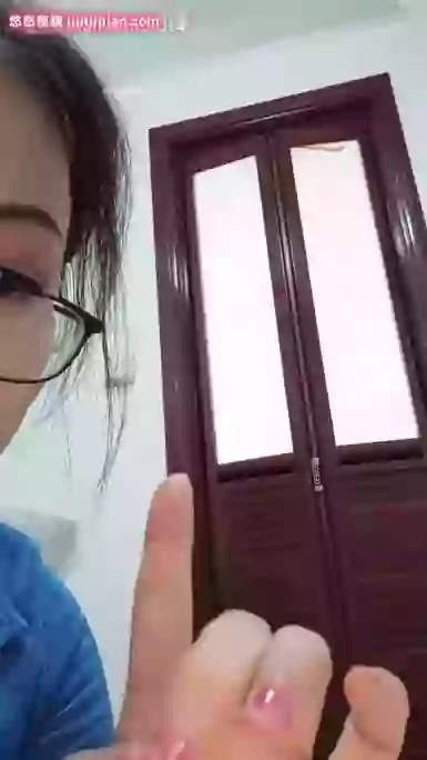 小妲己-漂亮女老师