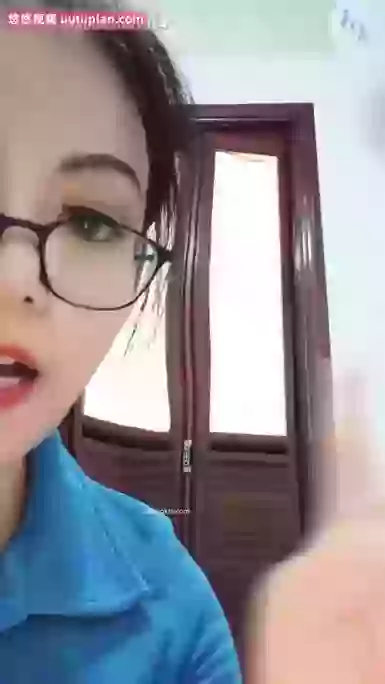 小妲己-漂亮女老师
