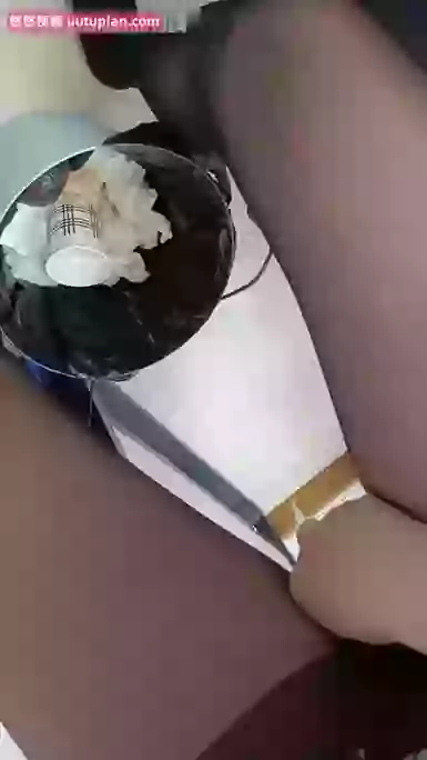 小妲己-漂亮女老师