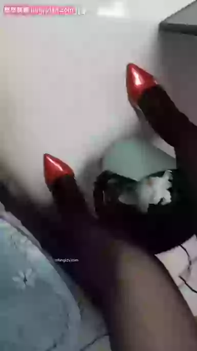 小妲己-漂亮女老师