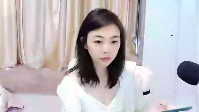 -Tina-yiyi