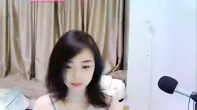-Tina-yiyi