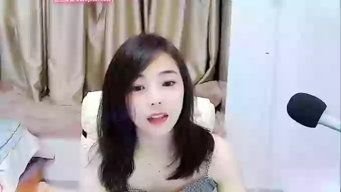 -Tina-yiyi