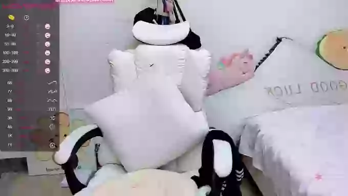 -CnAnnie_