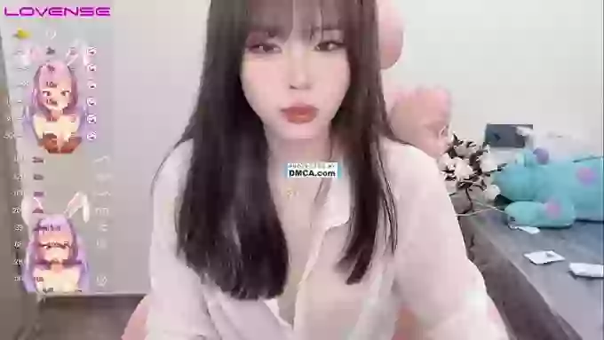 -Nicole_