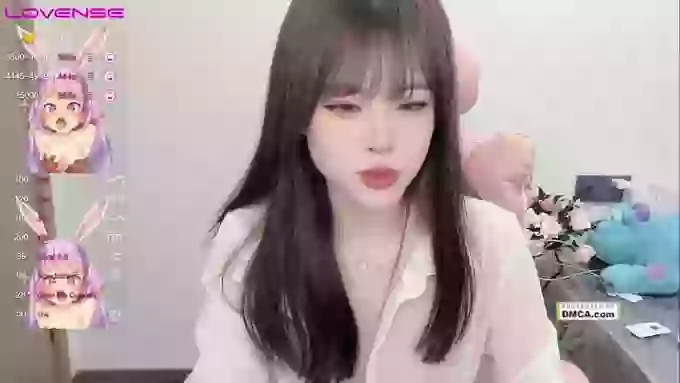 -Nicole_