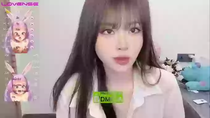-Nicole_