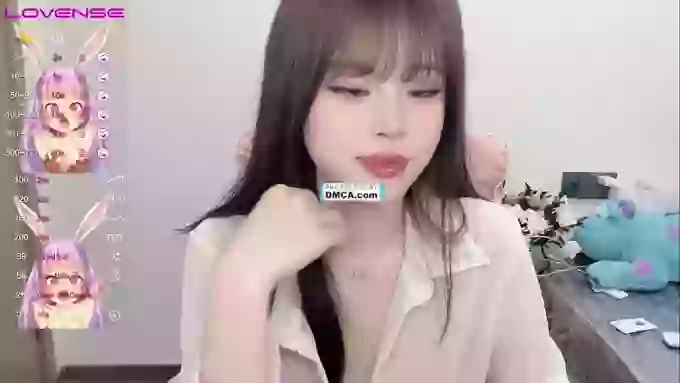 -Nicole_