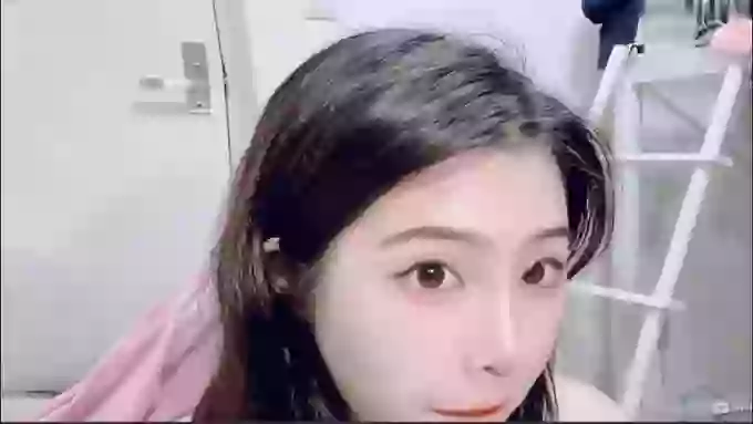 HKHHHK