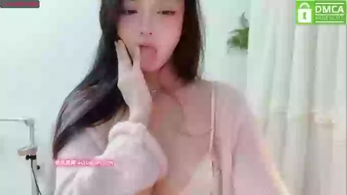 R6yuwe_Anng