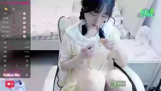 Hot-nini20