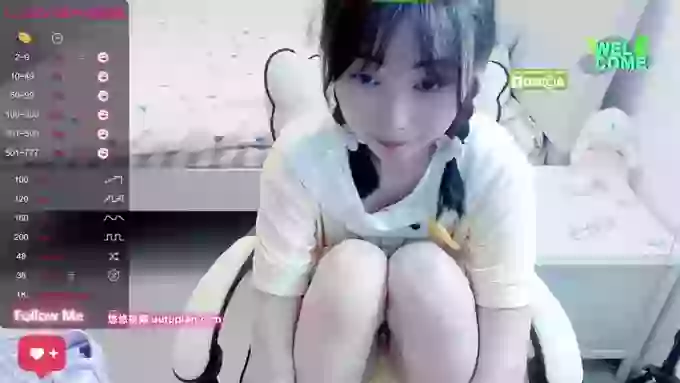 Hot-nini20