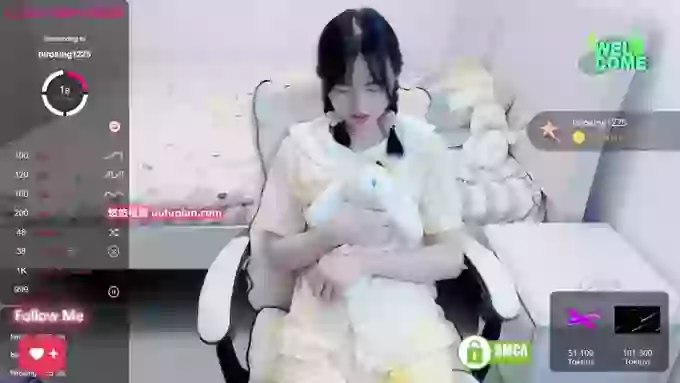 Hot-nini20
