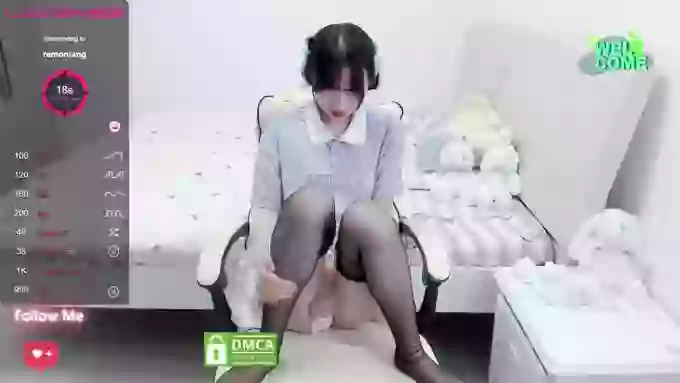 Hot-nini20