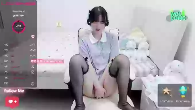Hot-nini20