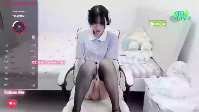 Hot-nini20