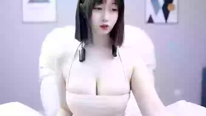 Rachel_TongTong