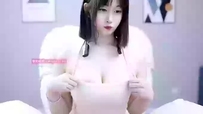 Rachel_TongTong