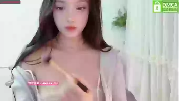 R6yuwe_Anng