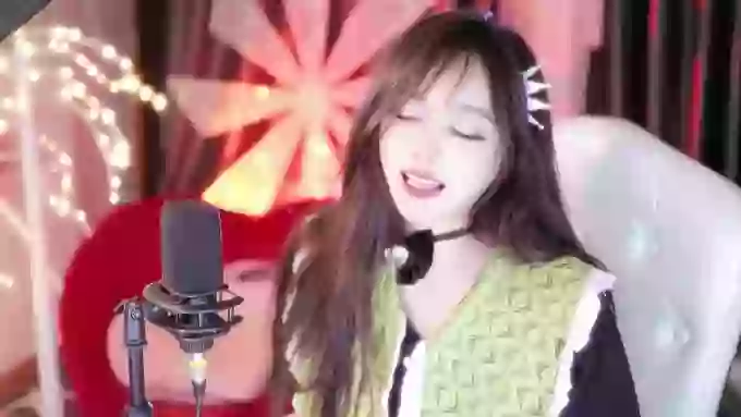 charming_NaNa21
