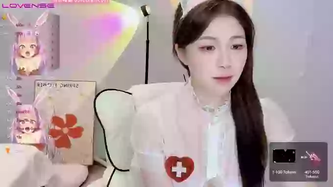 Lucy_Top