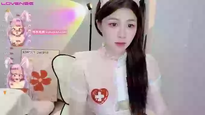 Lucy_Top