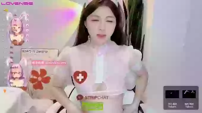 Lucy_Top
