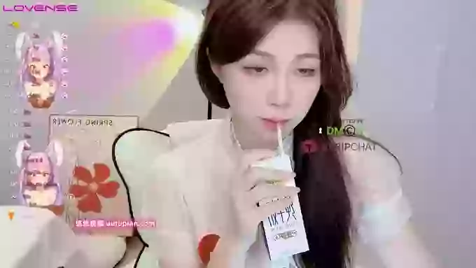 Lucy_Top