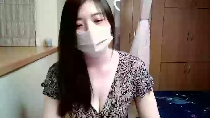 whitecatwoman