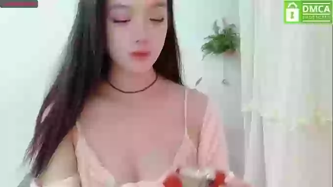 R6yuwe_Anng
