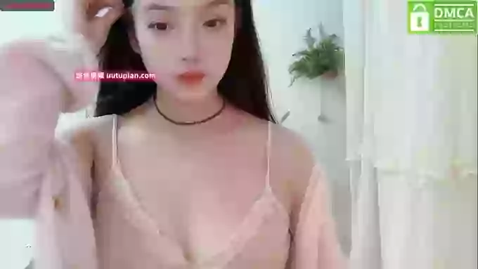 R6yuwe_Anng