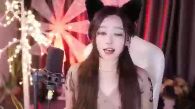 charming_NaNa21