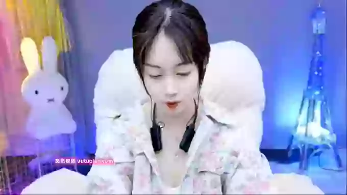 Rachel_TongTong
