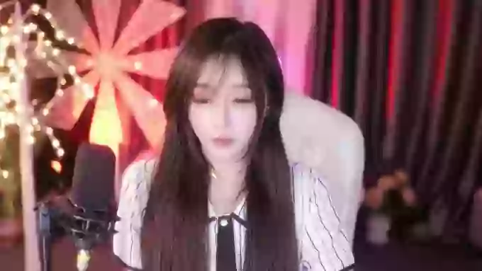 charming_NaNa21