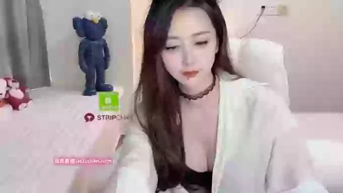 Naomi--18