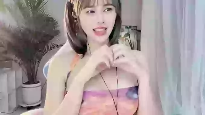 Ella_CC