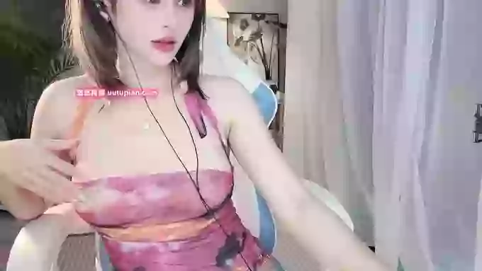 Ella_CC