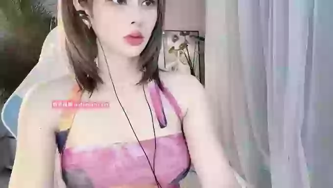 Ella_CC