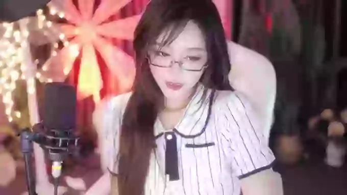 charming_NaNa21