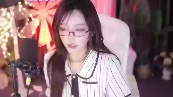 charming_NaNa21