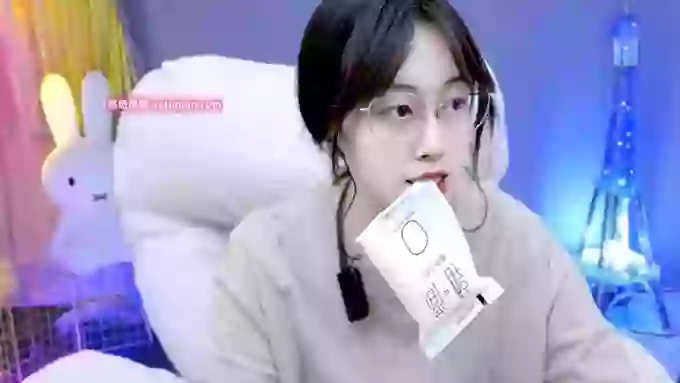 Rachel_TongTong