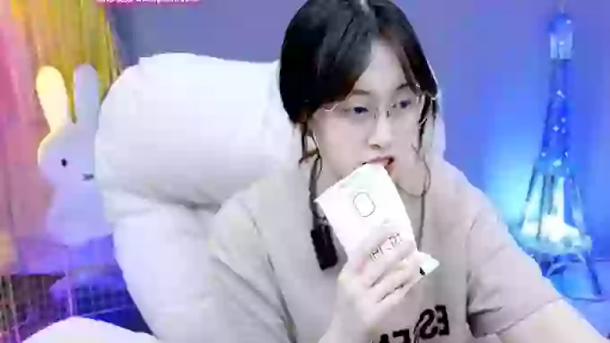 Rachel_TongTong