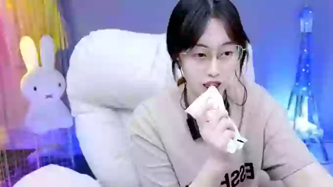 Rachel_TongTong