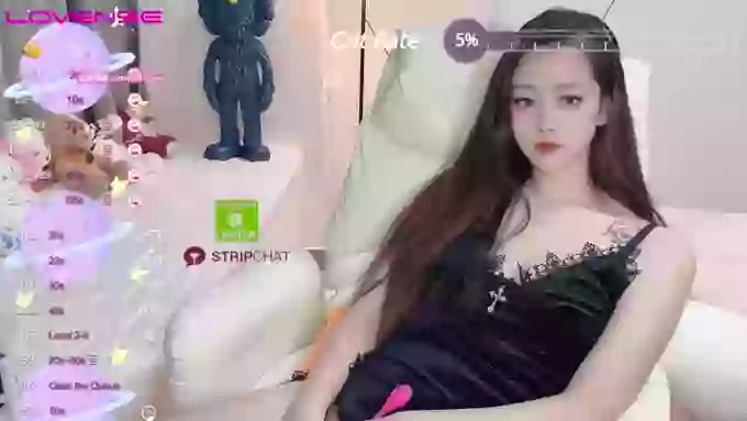 Naomi--18