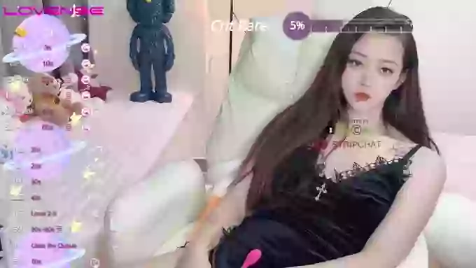 Naomi--18